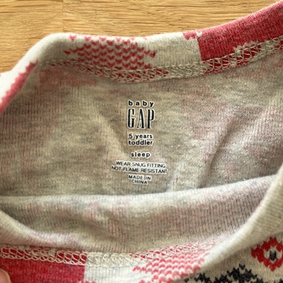 Baby Gap Christmas Pajamas - Picture 3 of 4